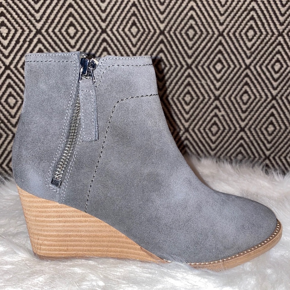 Blondo Waterproof Wedge Booties